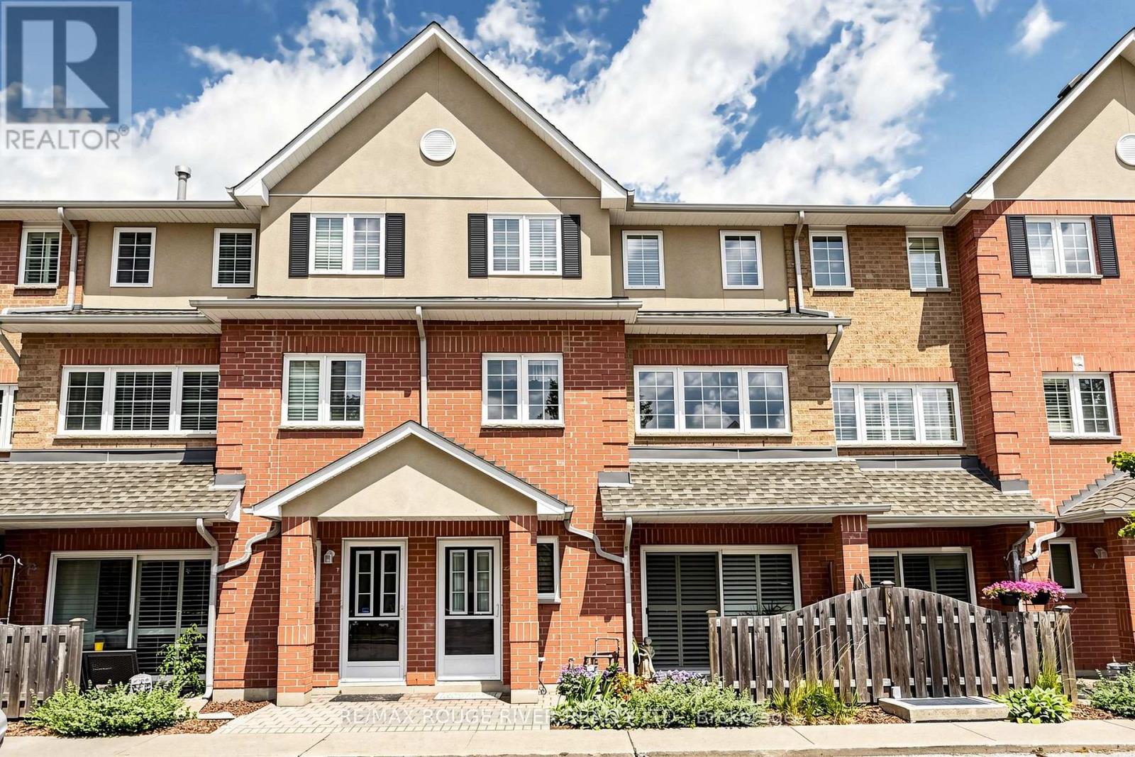 418 - 1400 The Esplanade N, Pickering, Ontario  L1V 6V2 - Photo 1 - E13603684