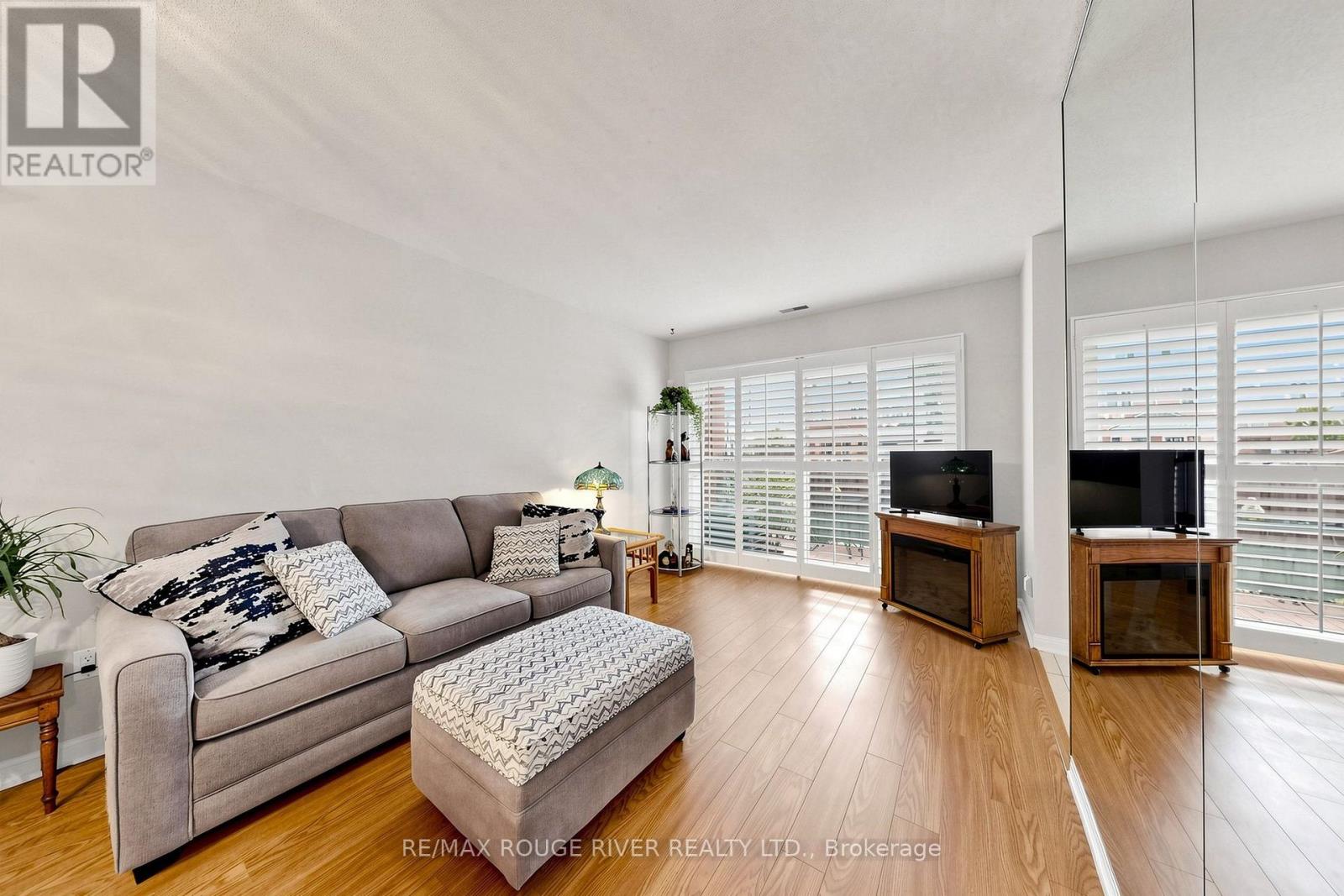418 - 1400 The Esplanade N, Pickering, Ontario  L1V 6V2 - Photo 8 - E13603684