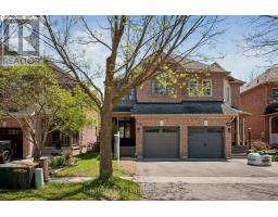 116 WOODROOF CRESCENT, Aurora, Ontario