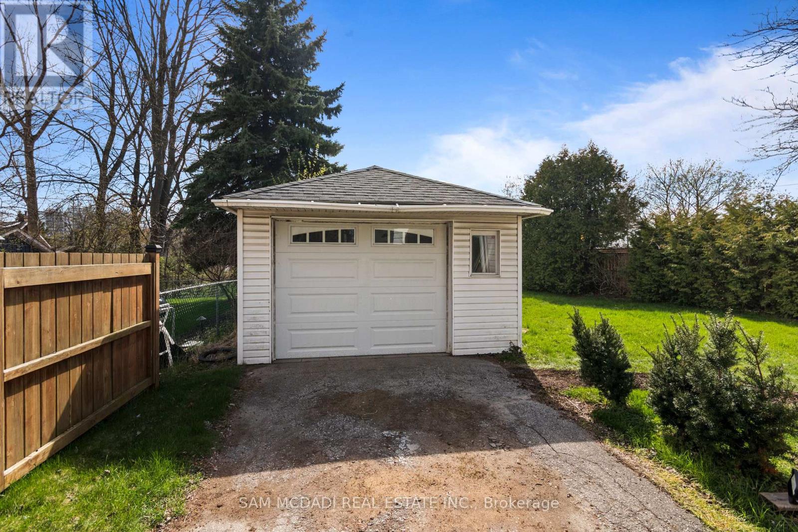 1088 Cherriebell Road, Mississauga, Ontario  L5E 2R3 - Photo 28 - W13603604