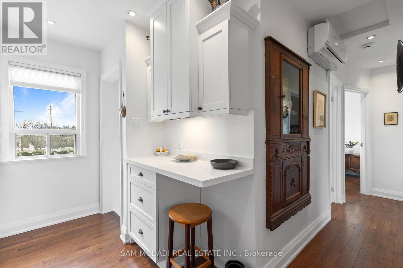 1088 Cherriebell Road, Mississauga, Ontario  L5E 2R3 - Photo 7 - W13603604