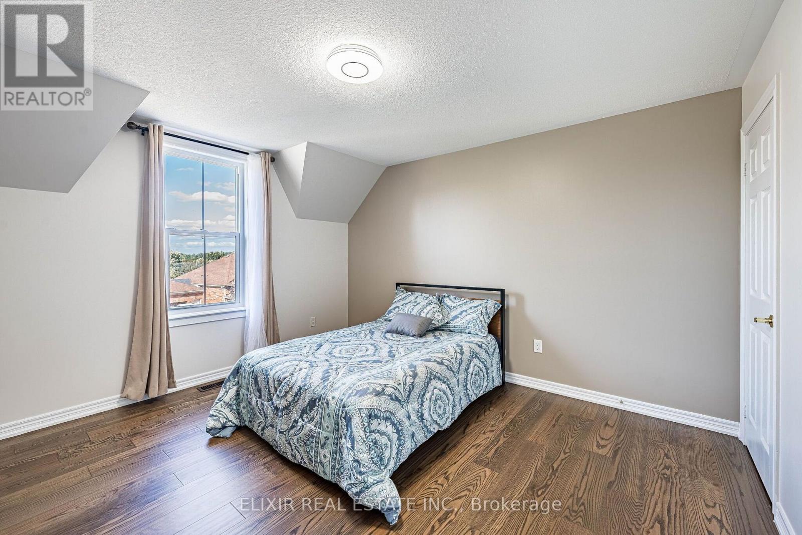 76 North Riverdale Drive, Caledon, Ontario  L7C 1L1 - Photo 28 - W13603620