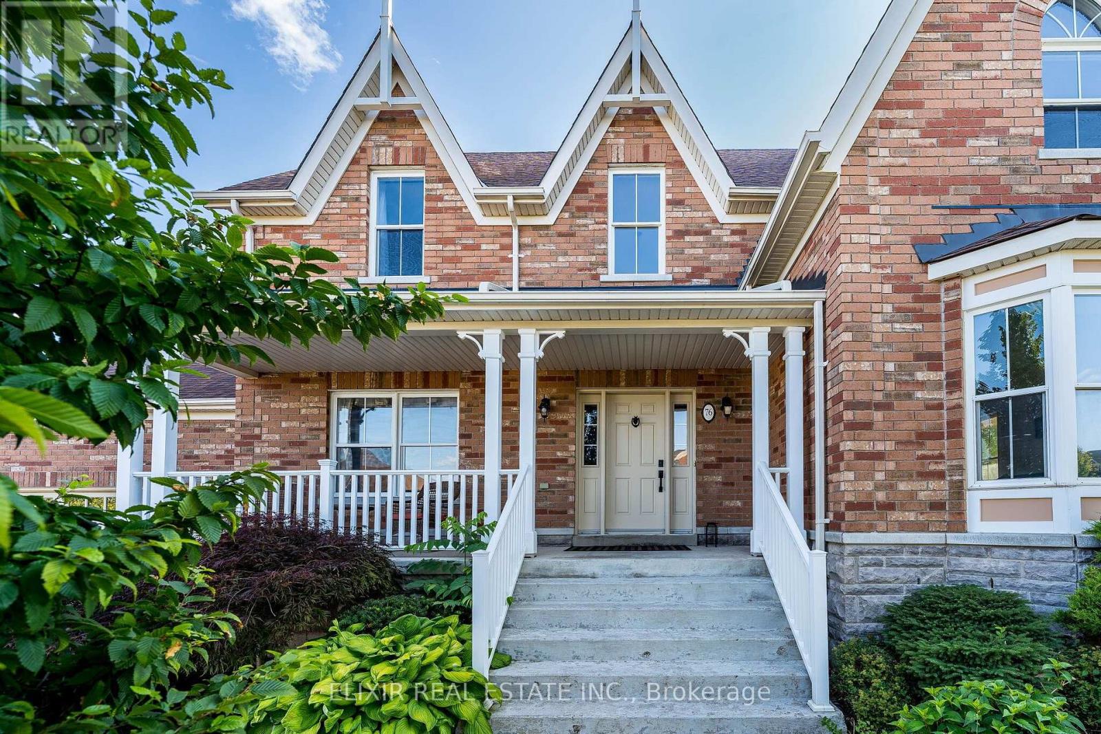 76 North Riverdale Drive, Caledon, Ontario  L7C 1L1 - Photo 3 - W13603620