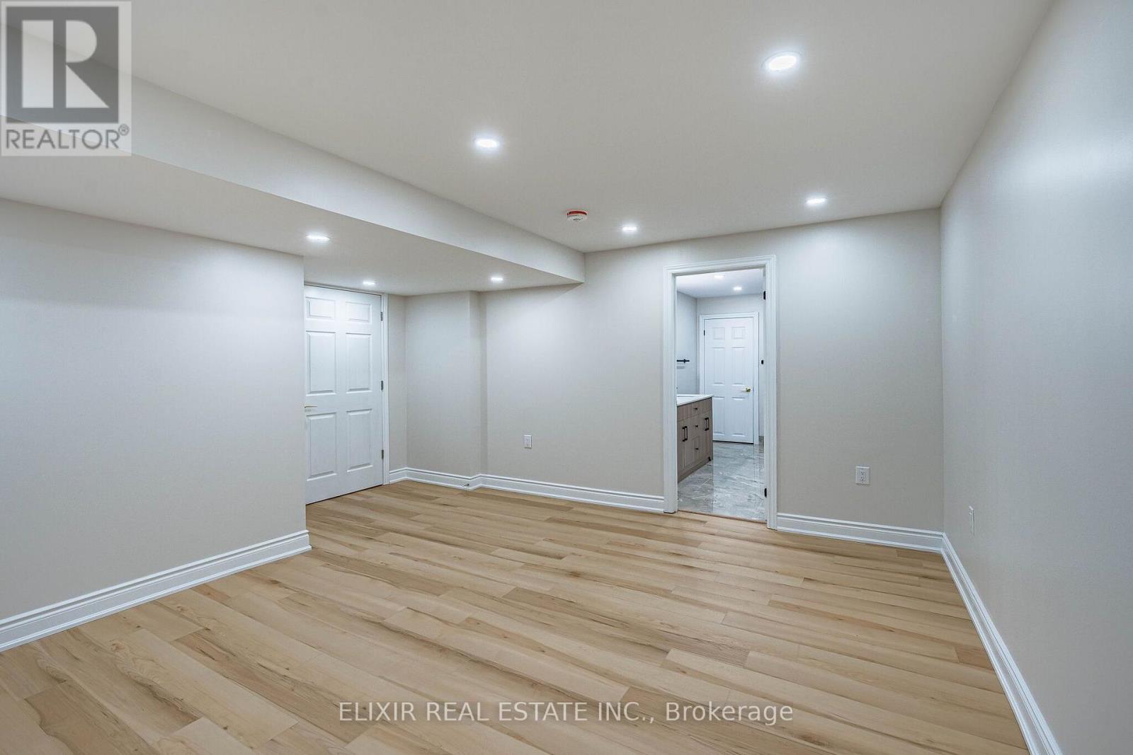 76 North Riverdale Drive, Caledon, Ontario  L7C 1L1 - Photo 39 - W13603620