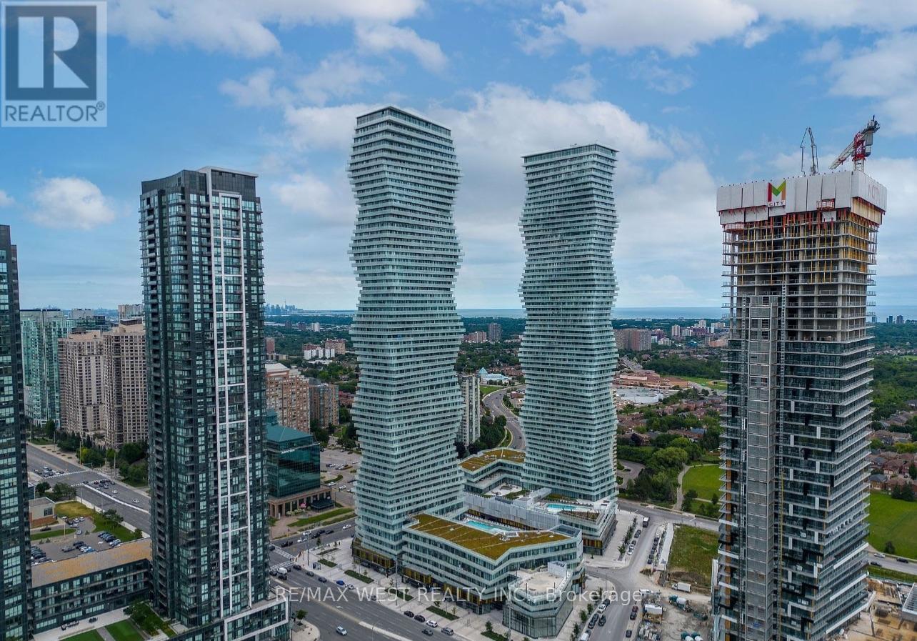 1107 - 3900 CONFEDERATION PARKWAY, Mississauga, Ontario