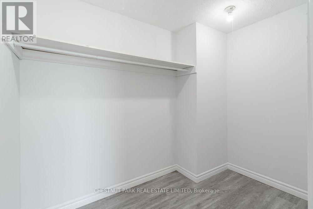 202 - 1060 Caven Street, Mississauga, Ontario  L5G 4J5 - Photo 17 - W13603750