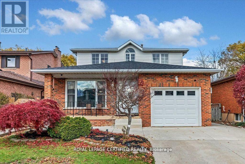 35 Trenholme Crescent, Hamilton, Ontario  L8W 2L4 - Photo 2 - X13603702
