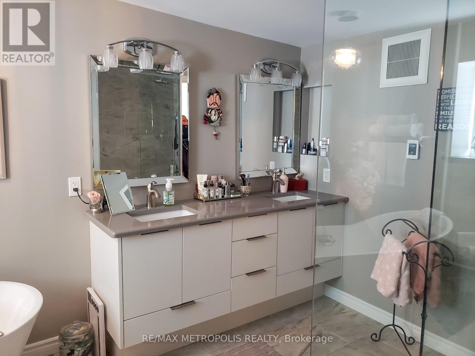 Upper - 182 Front Street N, Sarnia, Ontario  N7T 5S3 - Photo 14 - X13603776