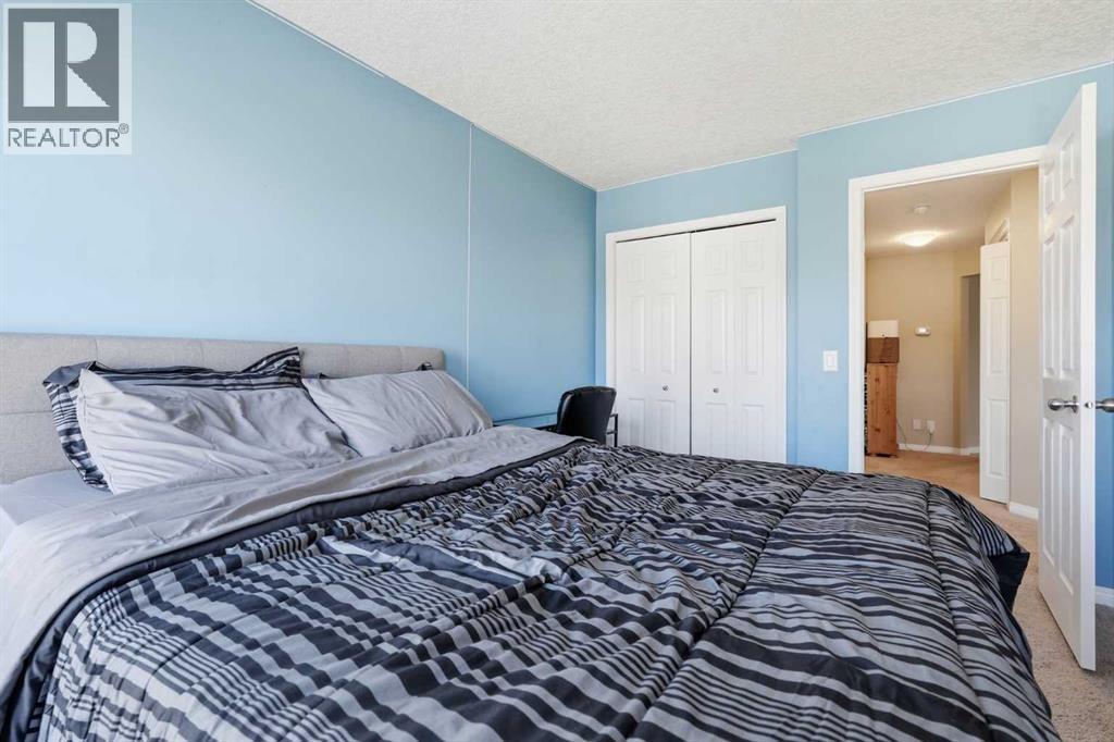 19 Hillcrest Link SW, Airdrie, Alberta  T4B 4B1 - Photo 21 - A2315562
