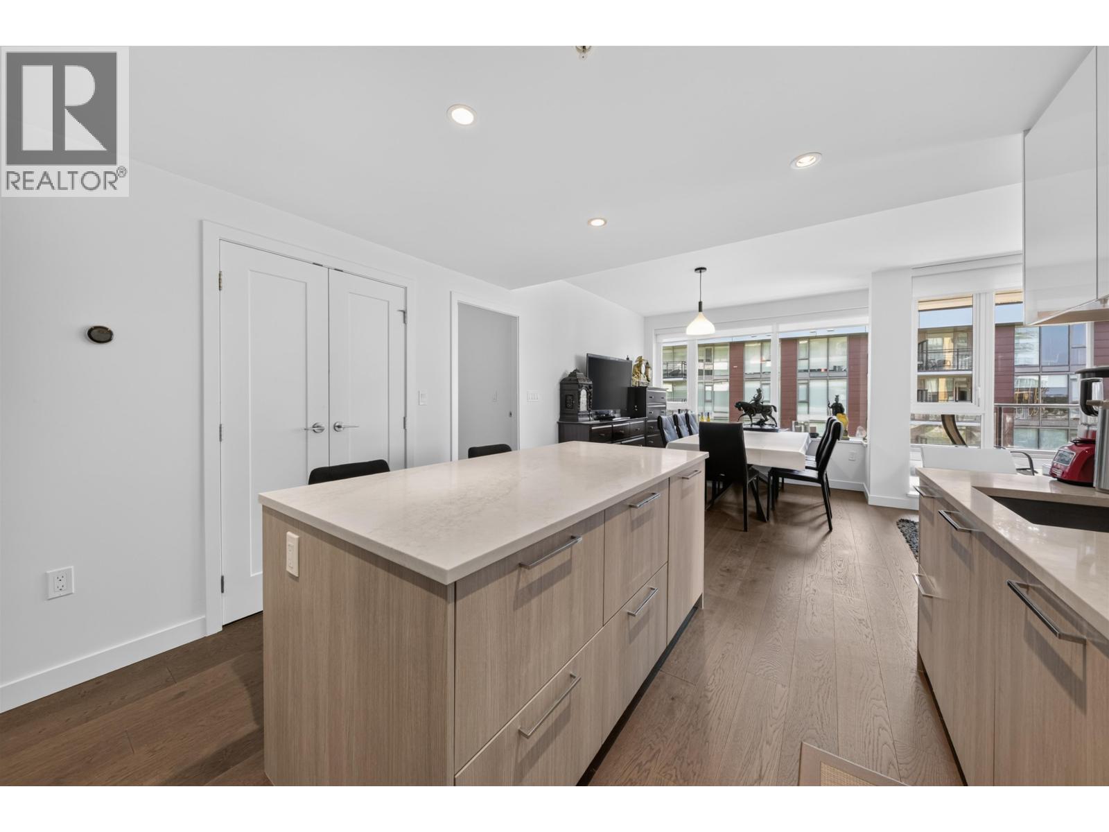 809 8160 Mcmyn Way, Richmond, British Columbia  V6X 0V2 - Photo 10 - R3146210