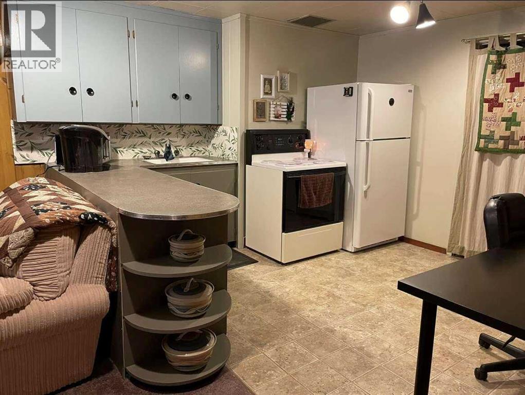 126 Douglas Drive, Hinton, Alberta  T7V 1C1 - Photo 34 - A2324794