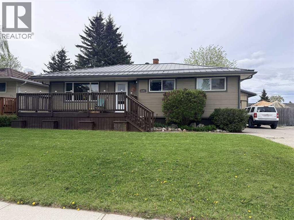 126 Douglas Drive, Hinton, Alberta  T7V 1C1 - Photo 1 - A2324794