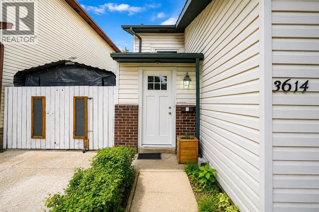 3614 39 Street NE, Calgary, Alberta  T1Y 5H6 - Photo 2 - A2331448