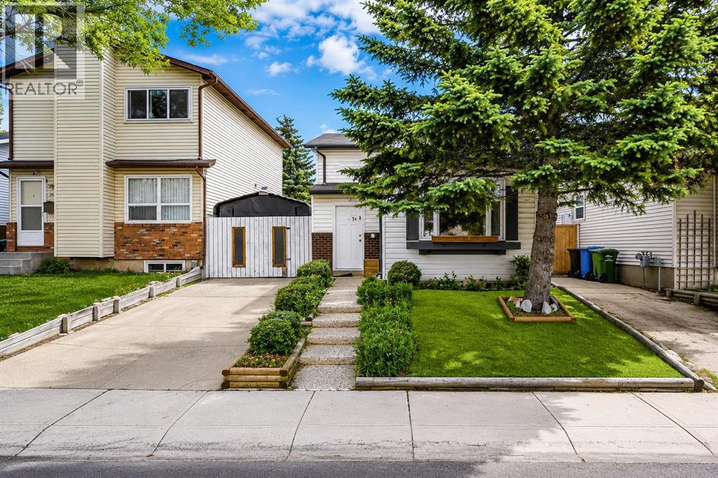 3614 39 Street NE, Calgary, Alberta  T1Y 5H6 - Photo 1 - A2331448