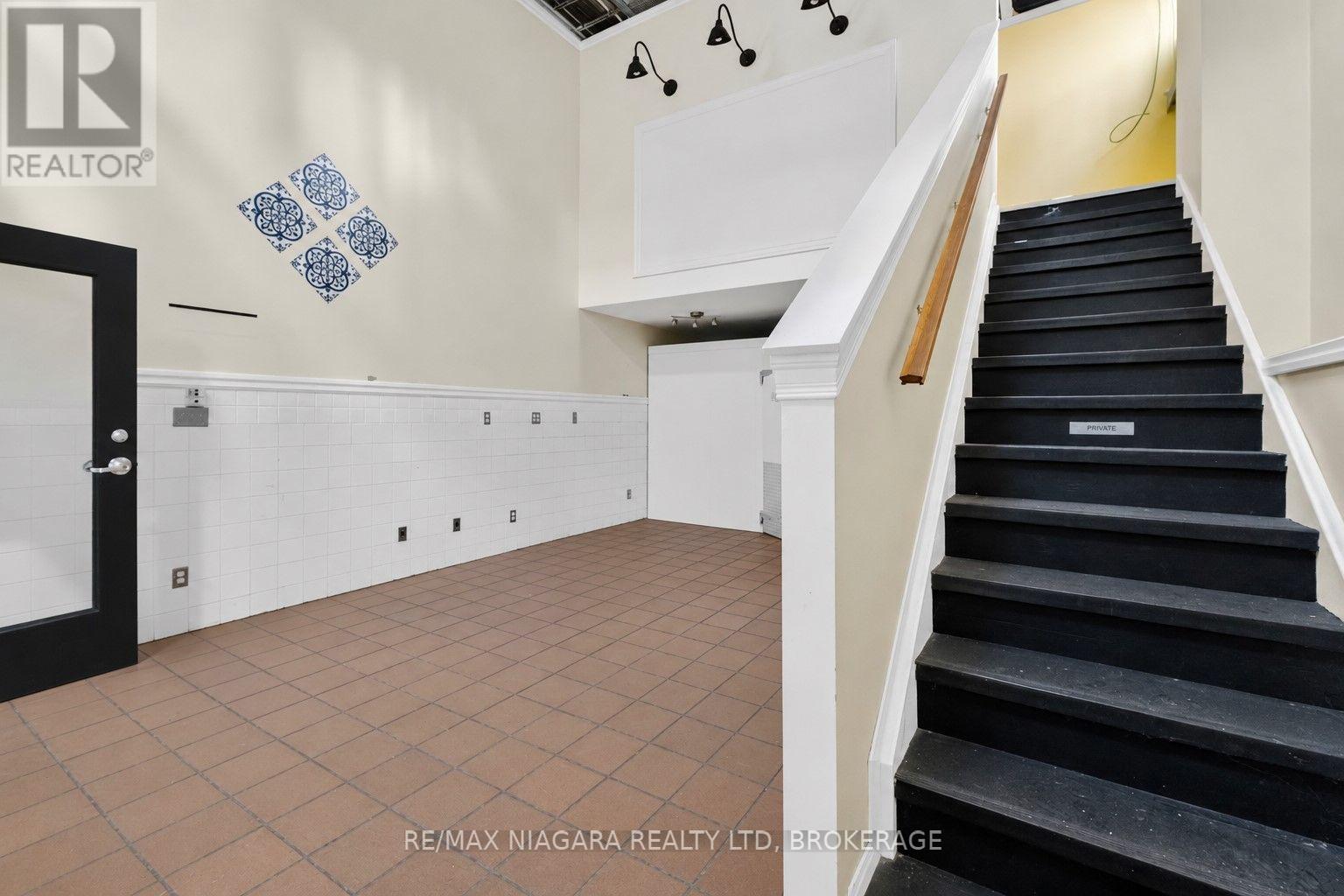 111 - 17 Lock Street, St. Catharines (Port Dalhousie), Ontario  L2N 5B6 - Photo 6 - X13603930