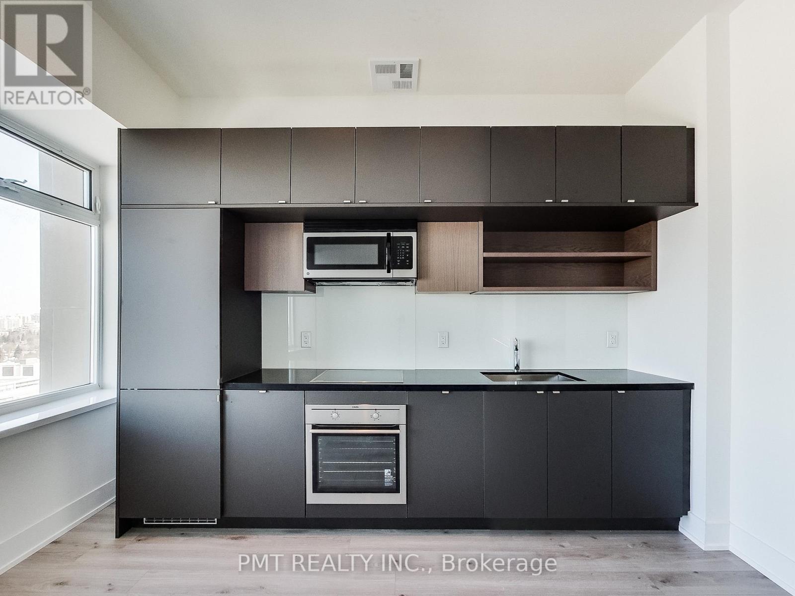 1525 - 111 St. Clair Avenue W, Toronto, Ontario  M4V 1N5 - Photo 4 - C13603948