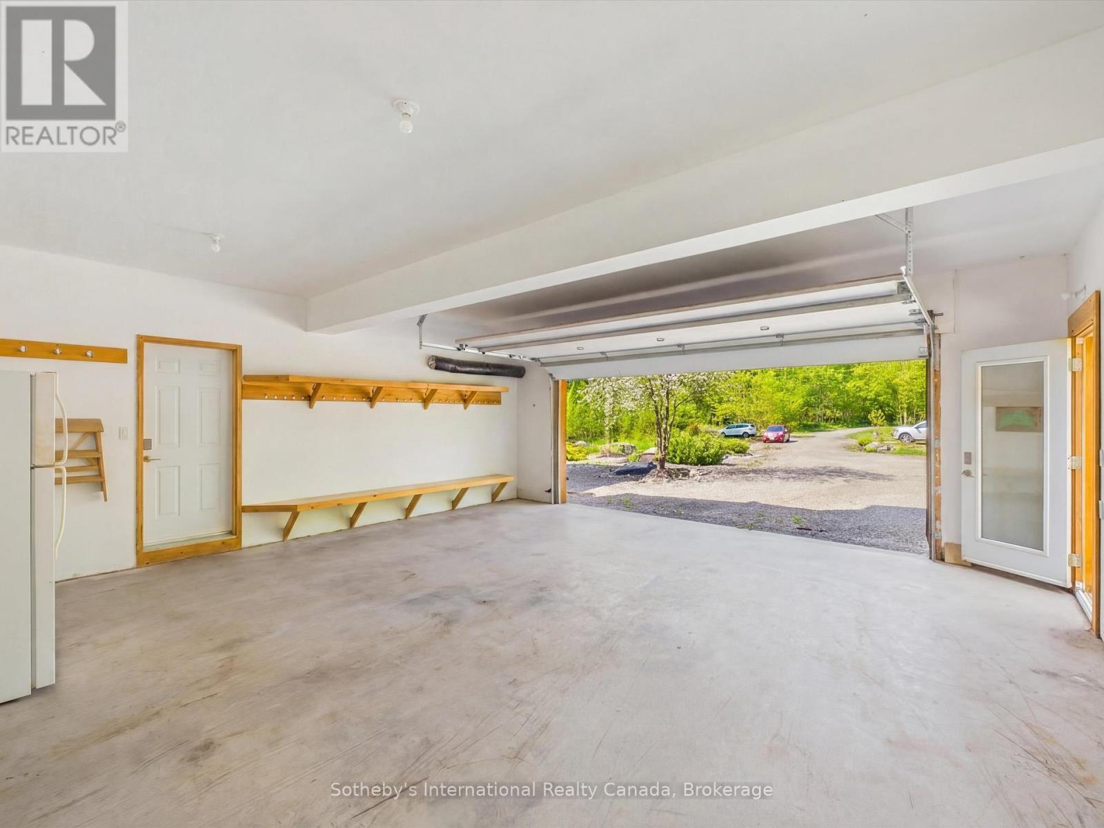 2889 Ahmic Lake Road, Magnetawan, Ontario  P0A 1P0 - Photo 45 - X13603872