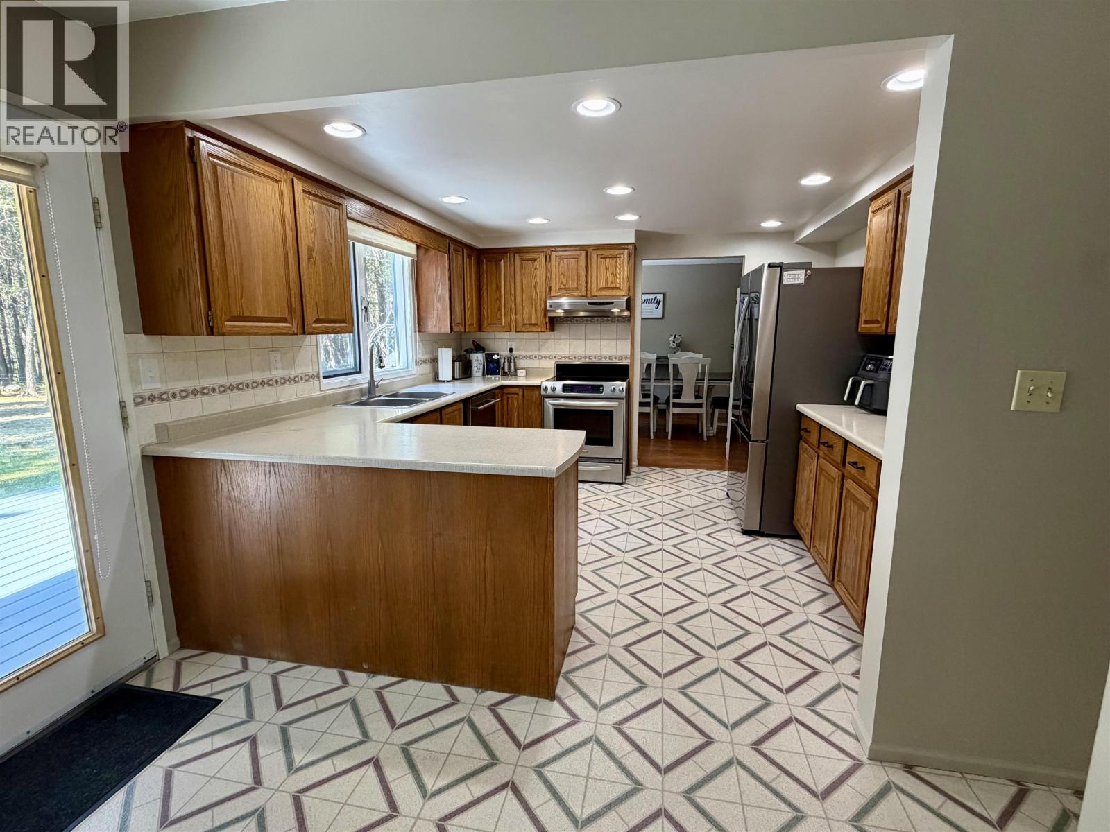 3228 Davison Road, 150 Mile House, British Columbia V0K 2G0 - Photo 7 - R3149550
