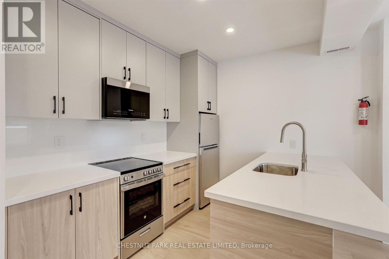 1 - 326 St George Street, Toronto, Ontario  M5R 2P5 - Photo 7 - C13574122