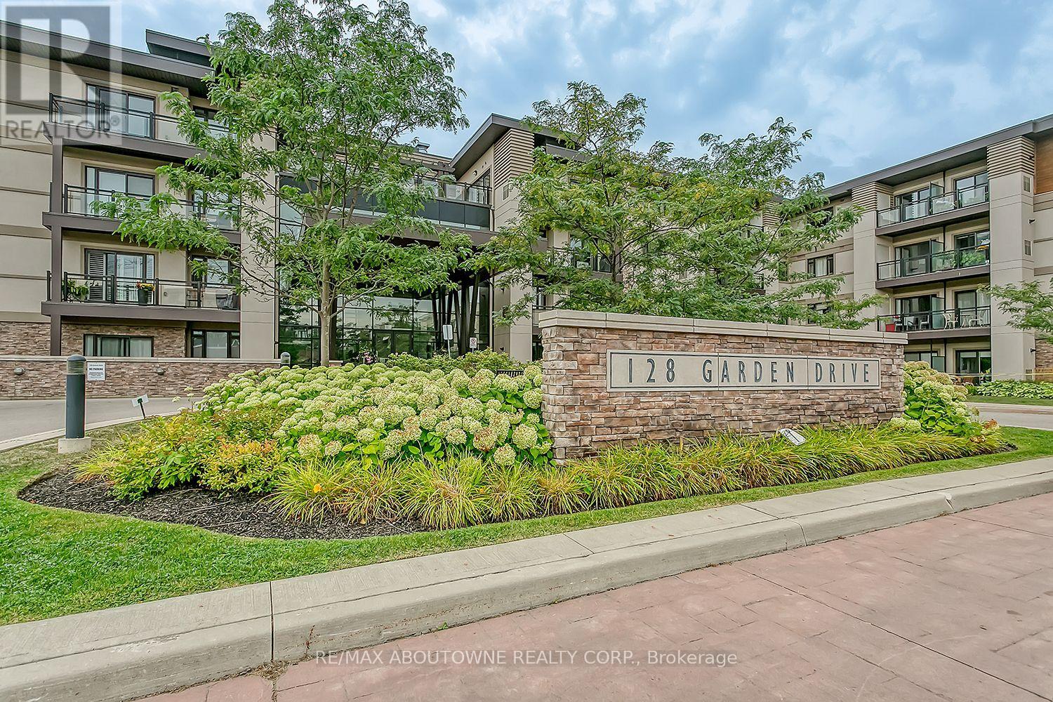 406 - 128 GARDEN DRIVE, Oakville (CO Central)