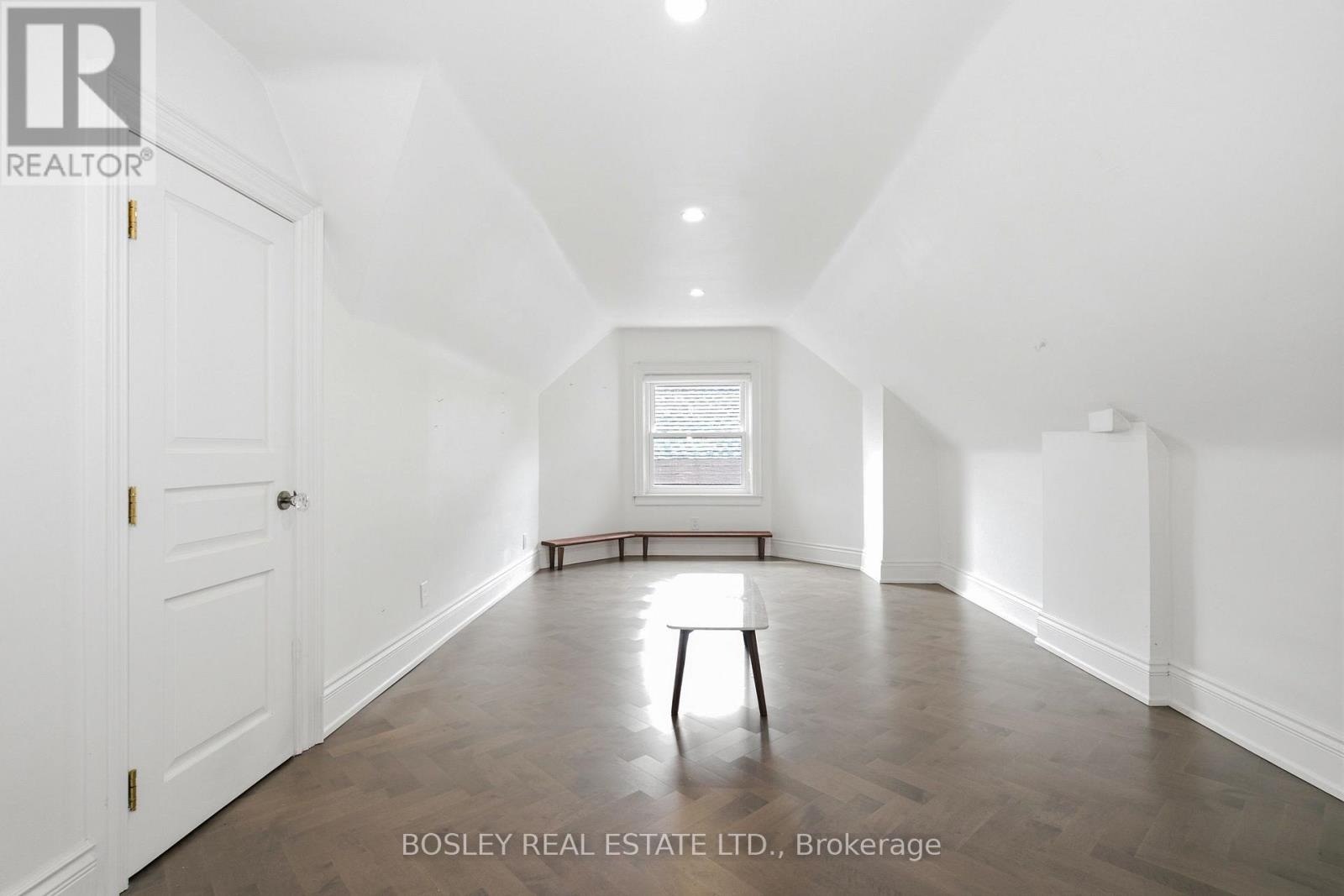 Upper - 178 High Park Avenue, Toronto, Ontario  M6P 2S4 - Photo 13 - W13603944