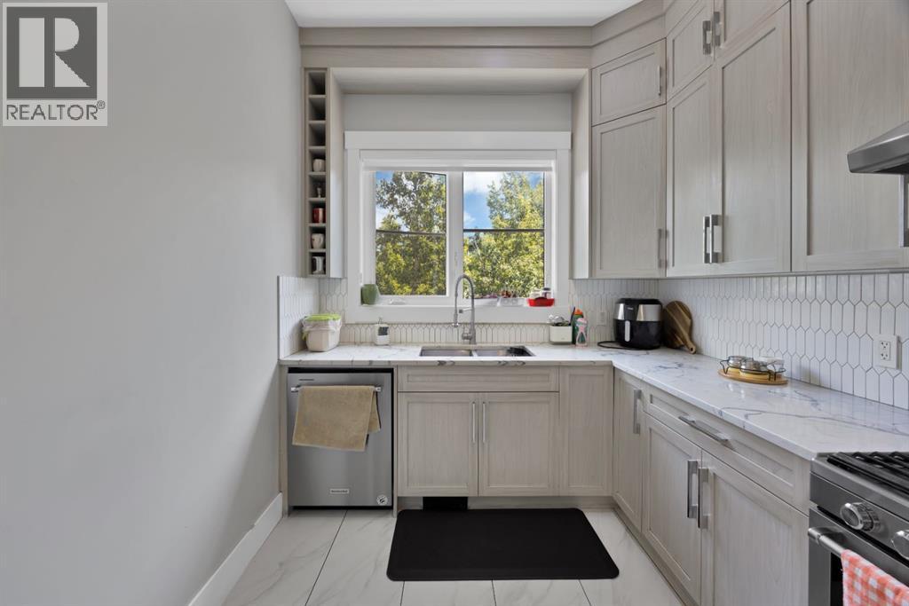 34 Rockford Park NW, Calgary, Alberta  T3G 0G7 - Photo 16 - A2328871