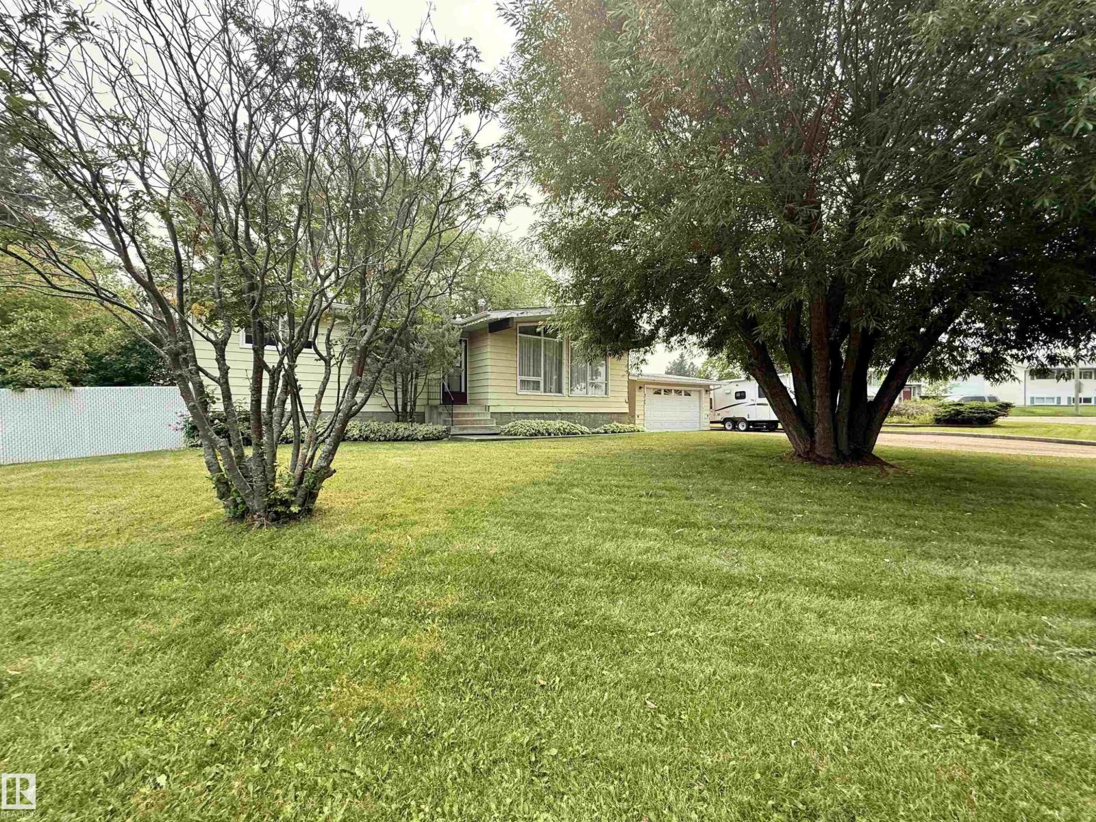 4705 43A ST, Drayton Valley, Alberta