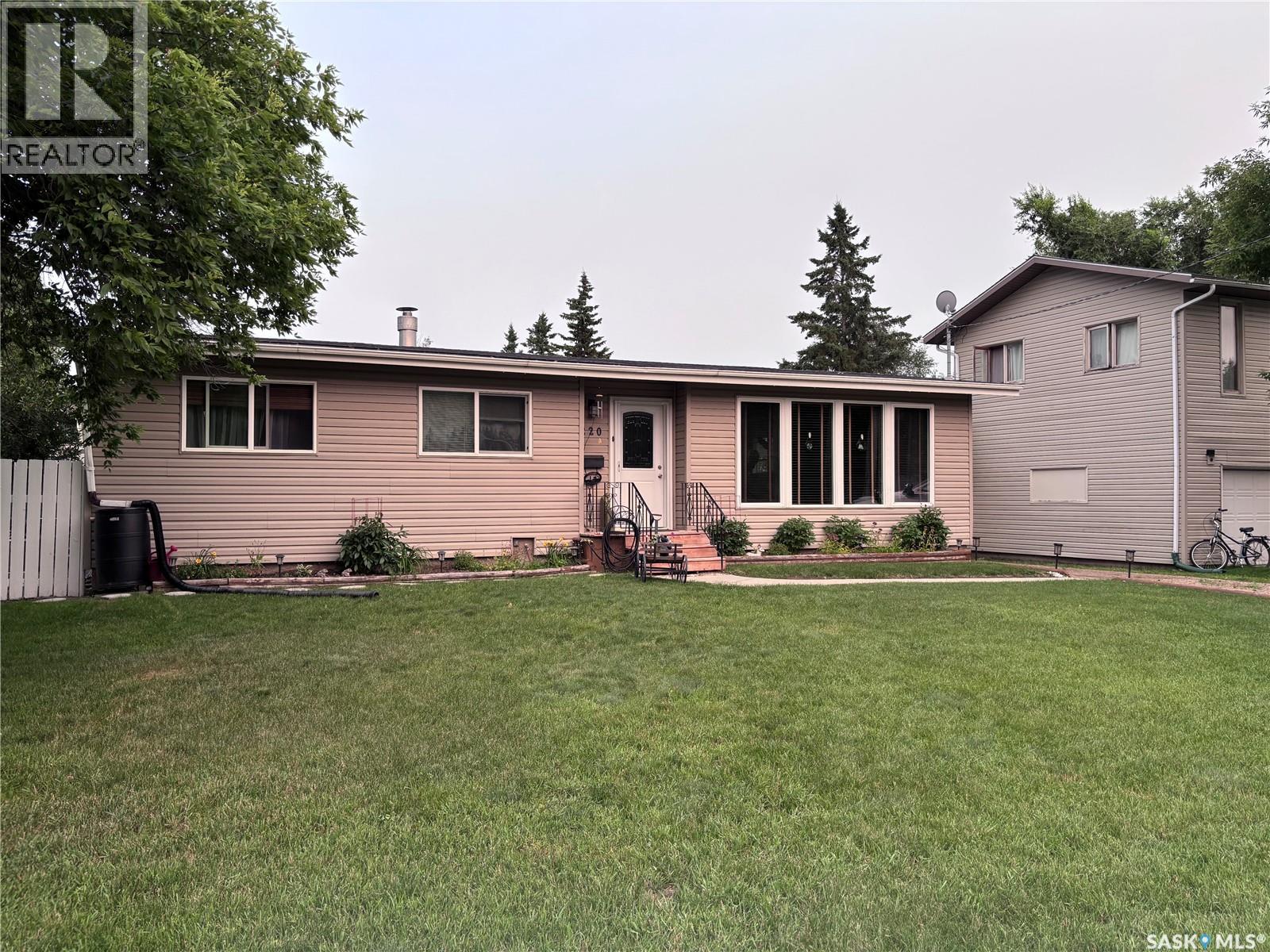 220 4th Street, Dalmeny, Saskatchewan  S0K 1E0 - Photo 2 - SK043620