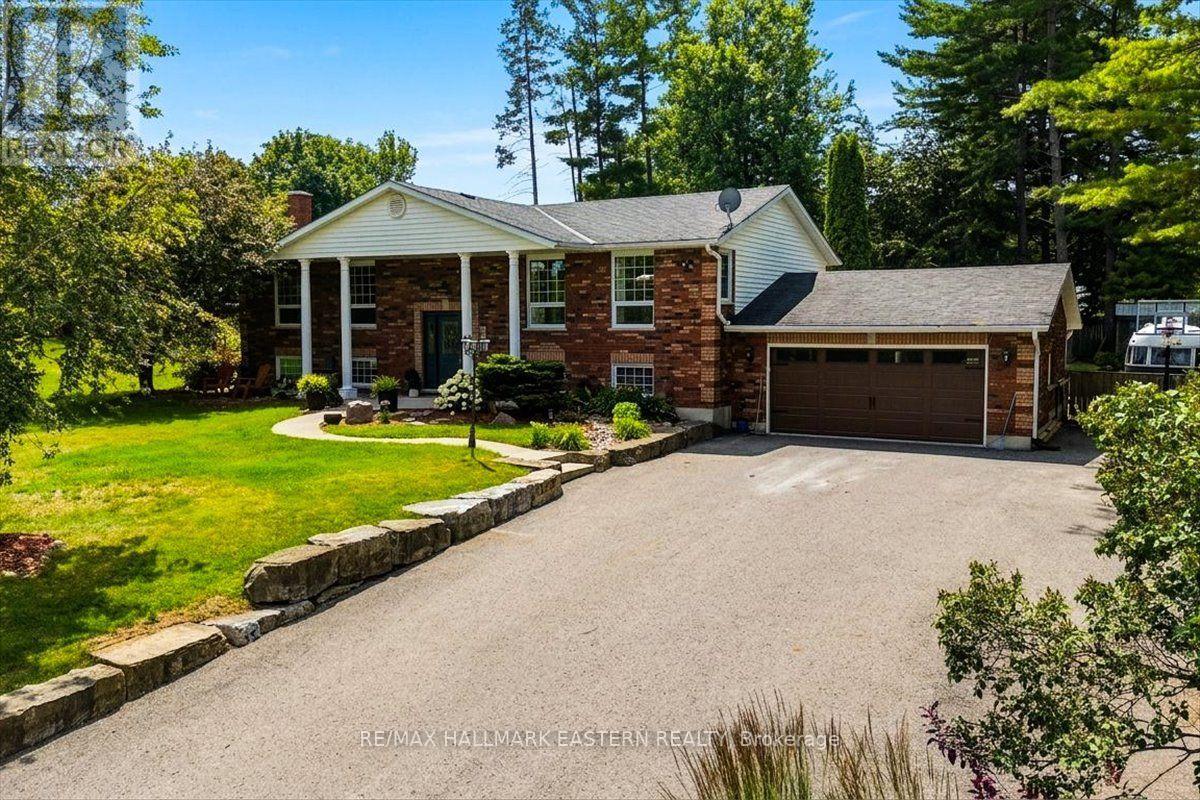 11 HILLSIDE DRIVE, Selwyn, Ontario