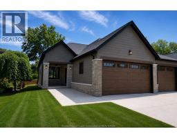 404 BLAKE STREET, Lakeshore, Ontario