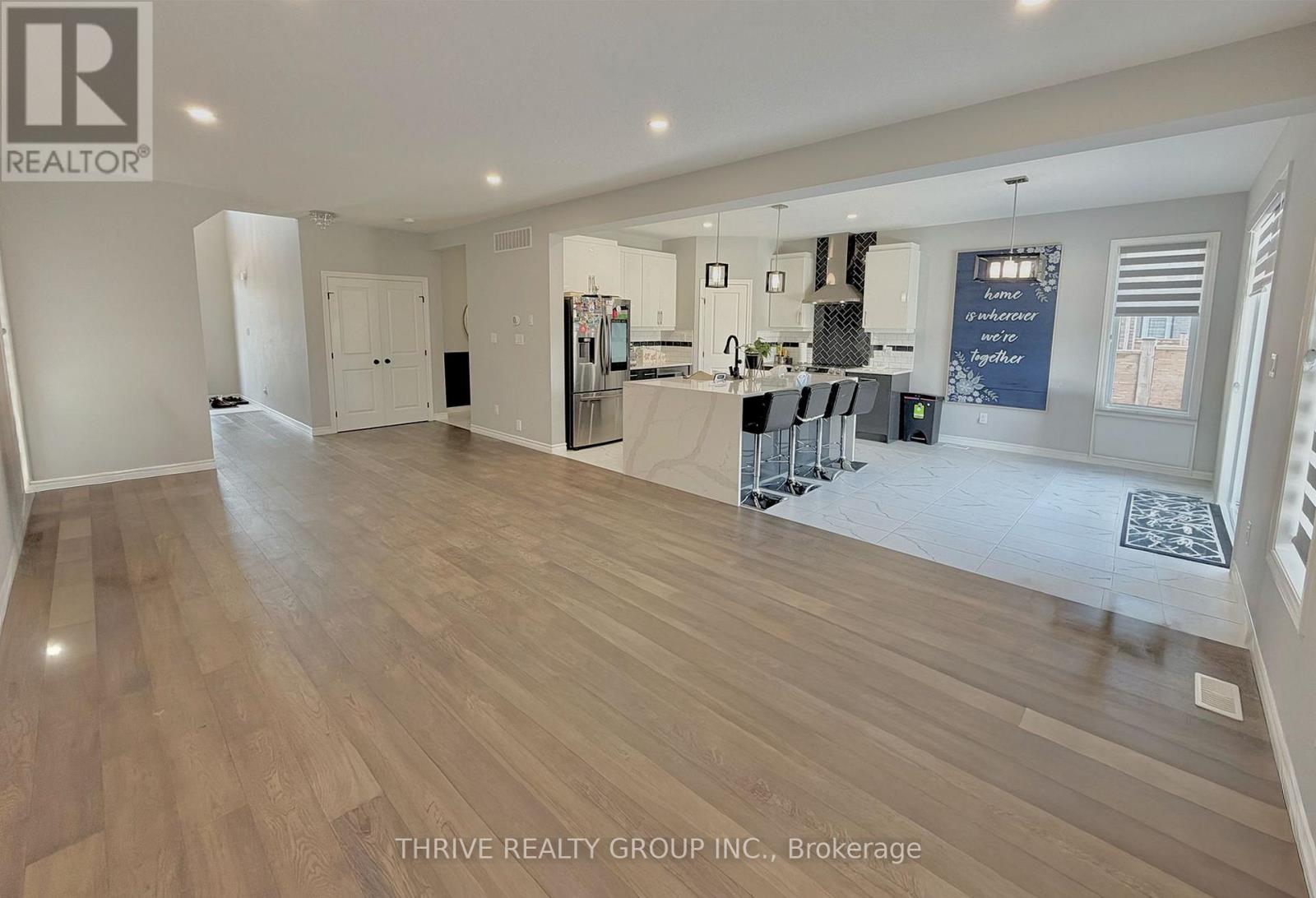 1340 John Kenney Drive, London North, Ontario  N6G 0Y1 - Photo 9 - X13603952