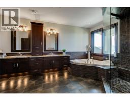 716 Kuipers Crescent, Kelowna, British Columbia  V1W 5B2 - Photo 32 - 10390490