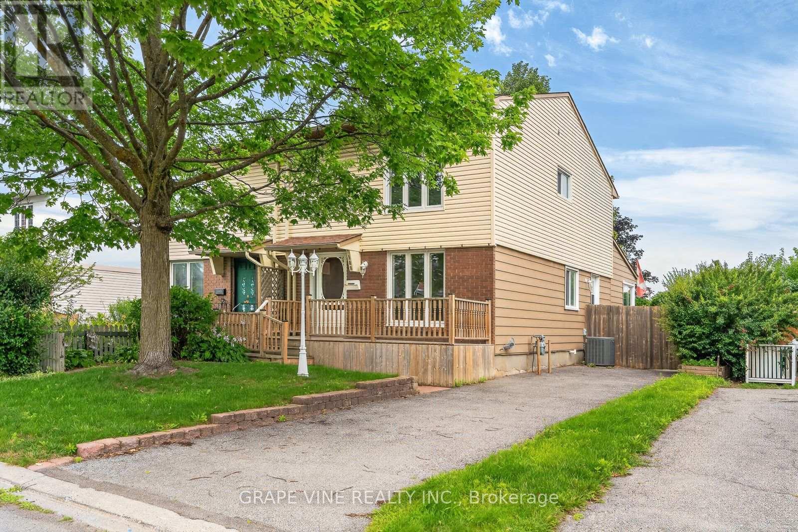 108 FIELDGATE DRIVE, Ottawa, Ontario
