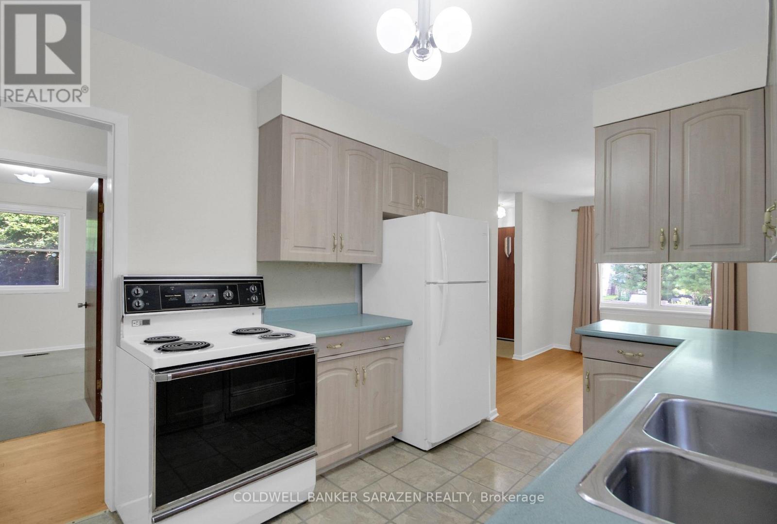 838 Maplewood Avenue, Ottawa, Ontario  K2B 5V5 - Photo 13 - X13604066