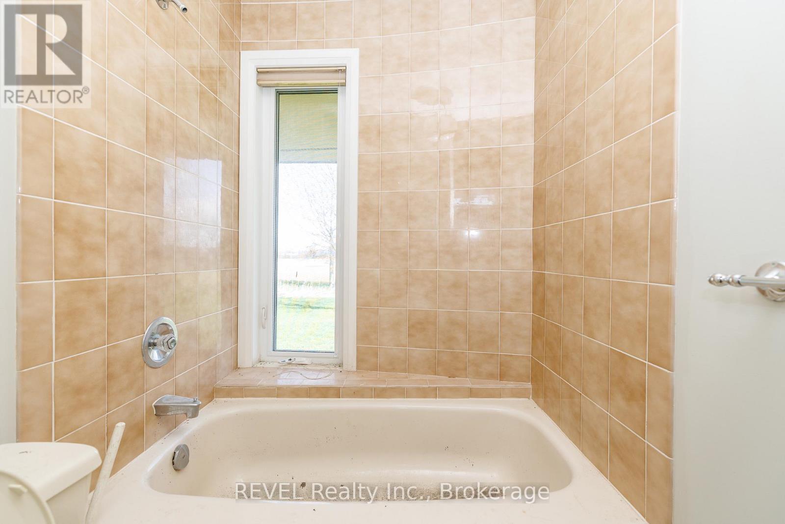 9572 Sodom Road, Niagara Falls (Lyons Creek), Ontario L2G 0S7 - Photo 15 - X13604062