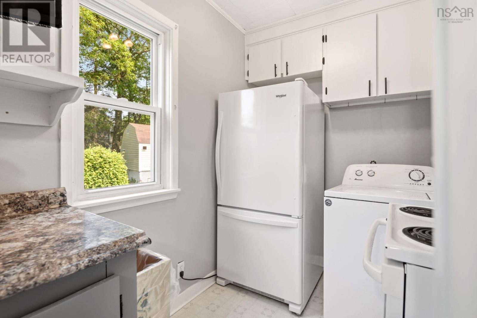 23 Main Street, Bedford, Nova Scotia  B4A 2M8 - Photo 14 - 202618406