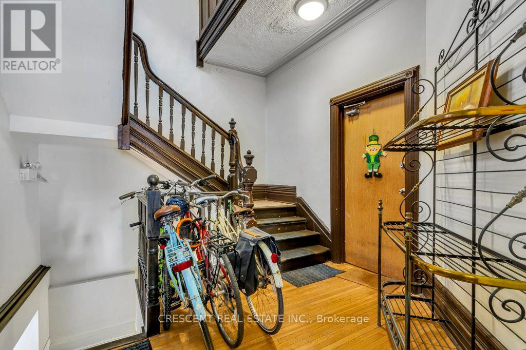 Lower - 83 Madison Avenue, Toronto, Ontario  M5R 2S3 - Photo 8 - C13604088