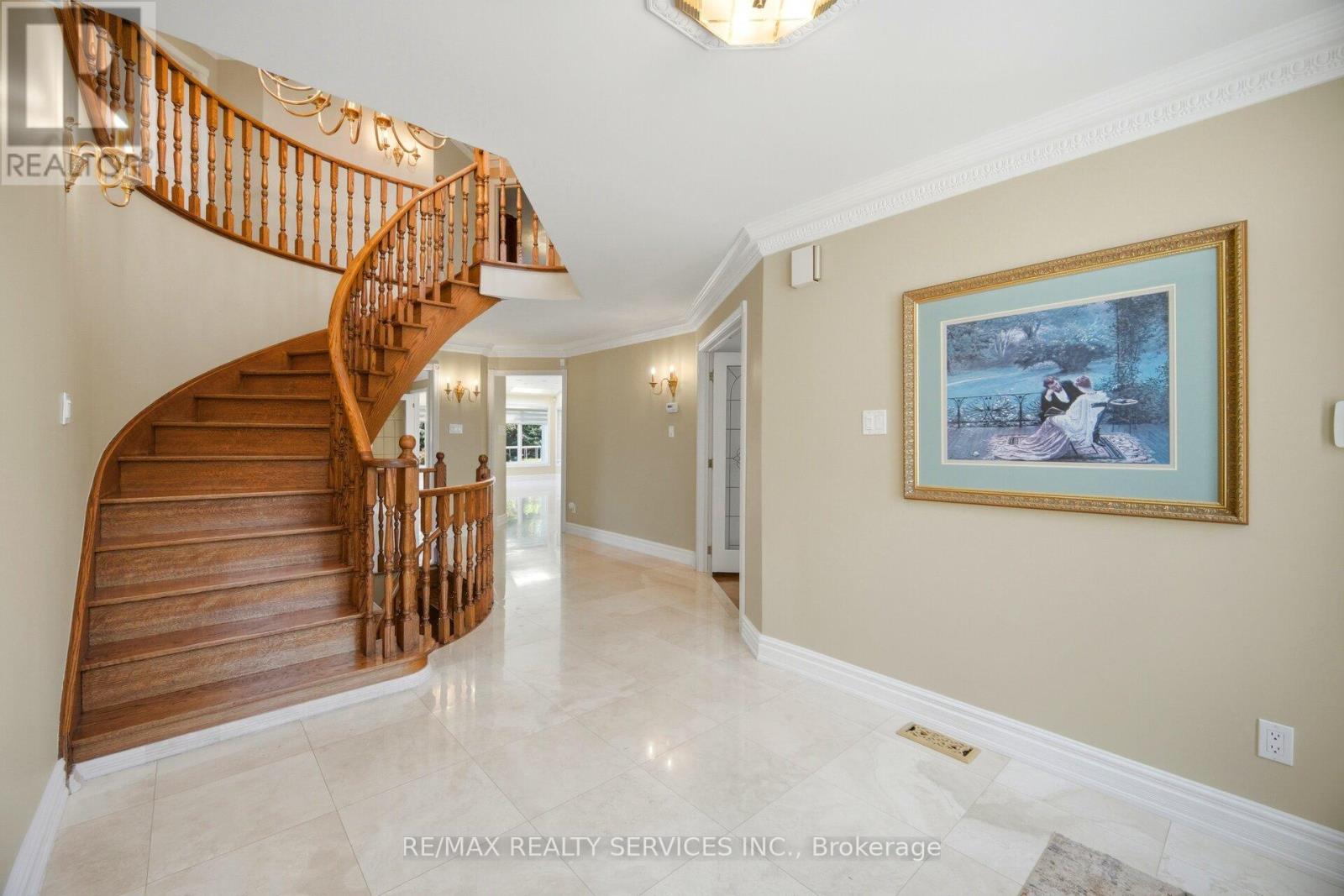 36 Shadywood Road, Brampton, Ontario  L6Z 4M1 - Photo 9 - W13604000