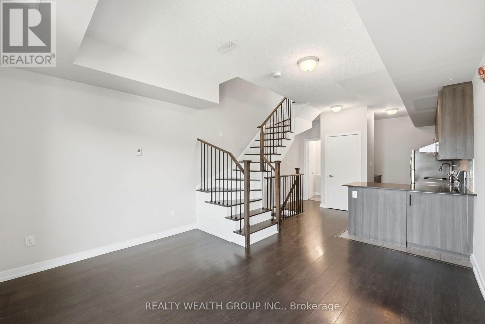 44 - 2059 Weston Road, Toronto, Ontario  M9N 1X7 - Photo 3 - W13489238