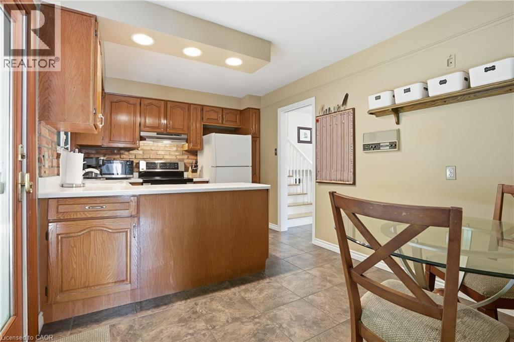 38 Kingsway Boulevard, Grimsby, Ontario  L3M 3E7 - Photo 9 - 40850224