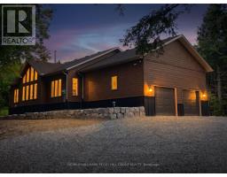 4571 ASPDIN ROAD, Muskoka Lakes, Ontario