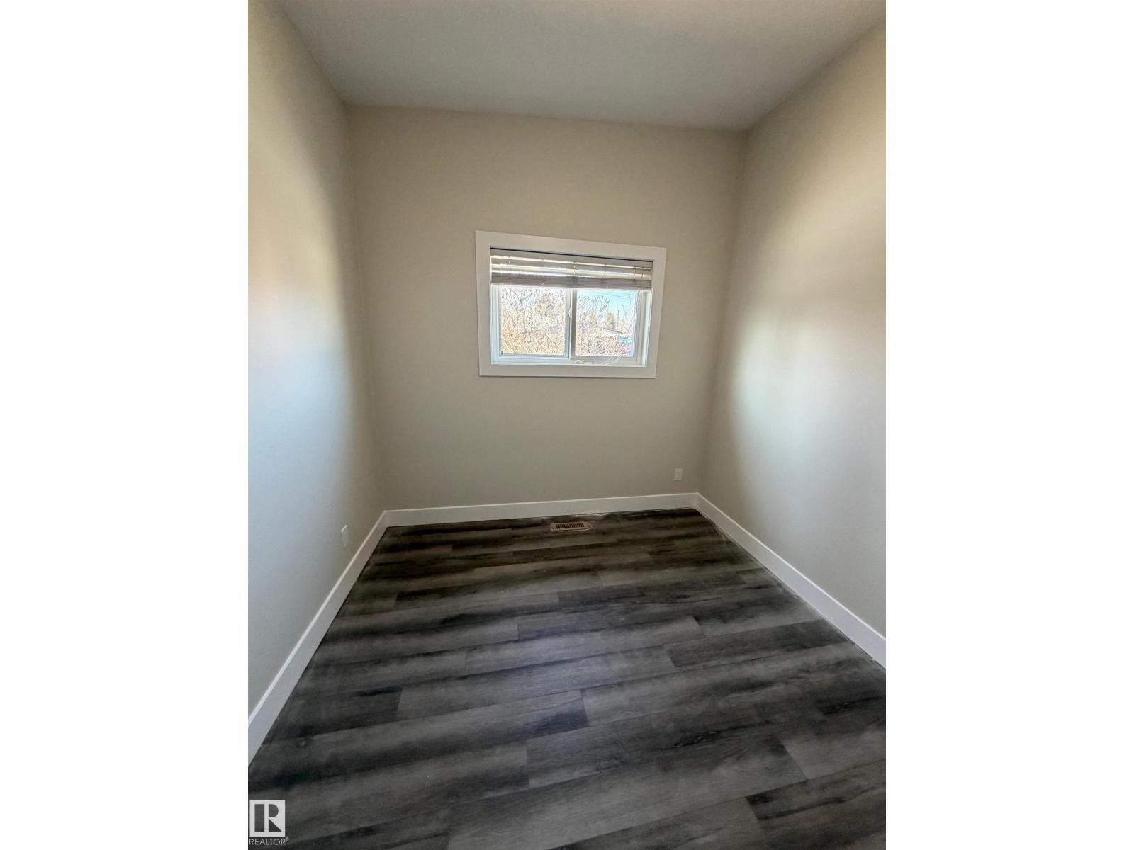 7604 7606 75 St NW, Edmonton, Alberta  T6C 2E9 - Photo 13 - E4500633