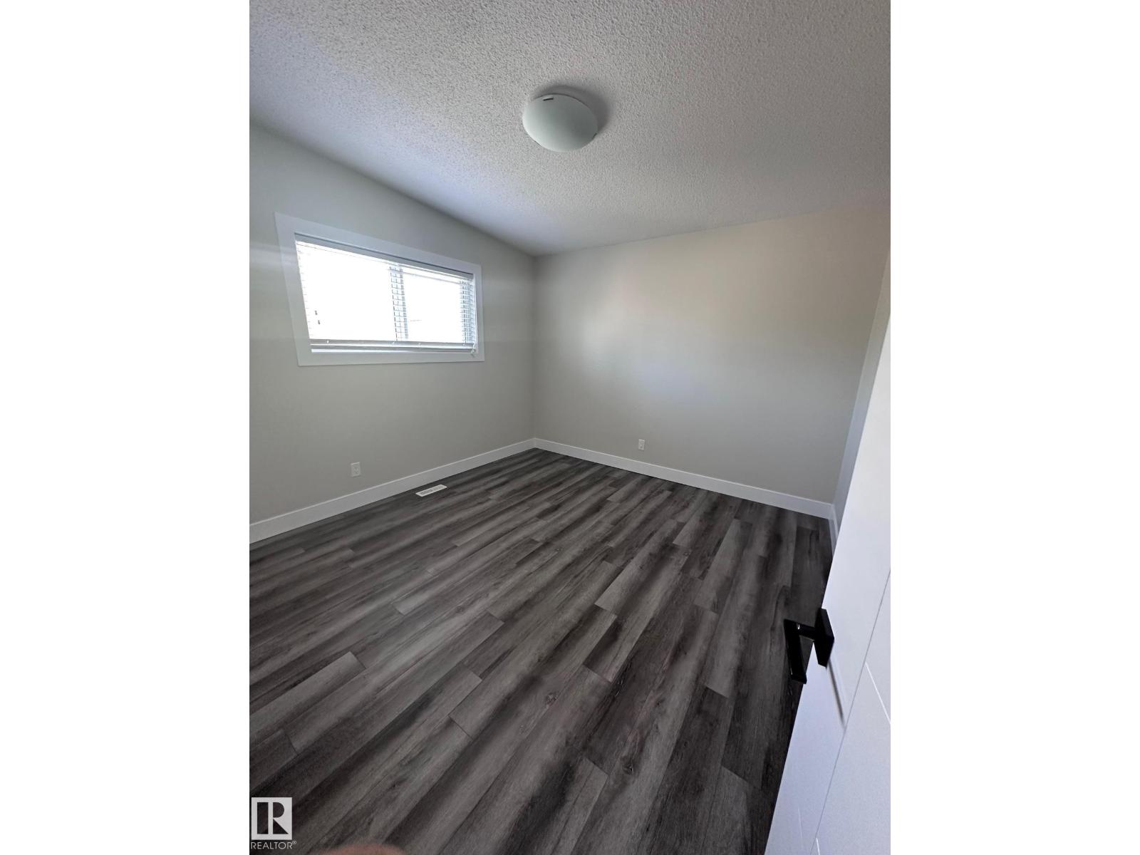 7604 7606 75 St NW, Edmonton, Alberta  T6C 2E9 - Photo 20 - E4500633