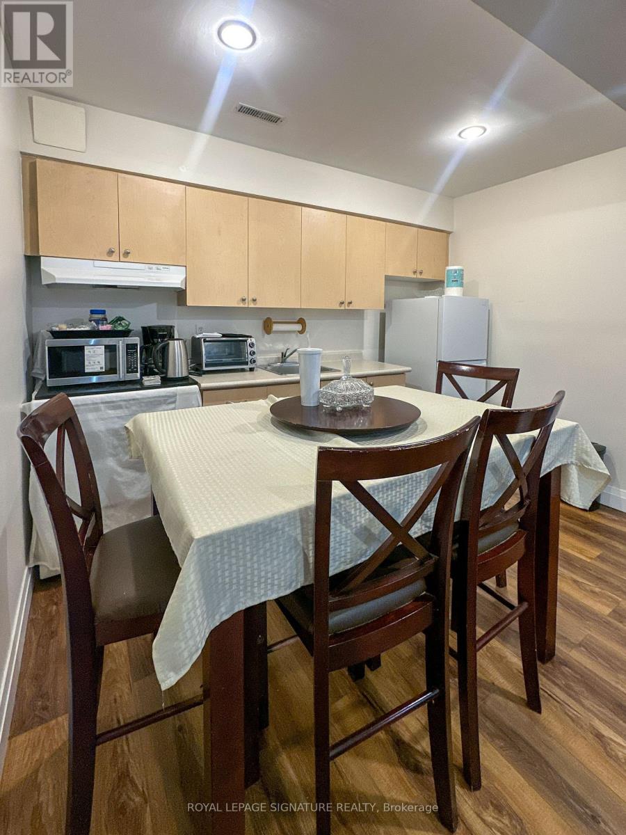 Bsmt - 3974 Foxwood Avenue, Mississauga, Ontario  L5N 7V4 - Photo 6 - W13526028