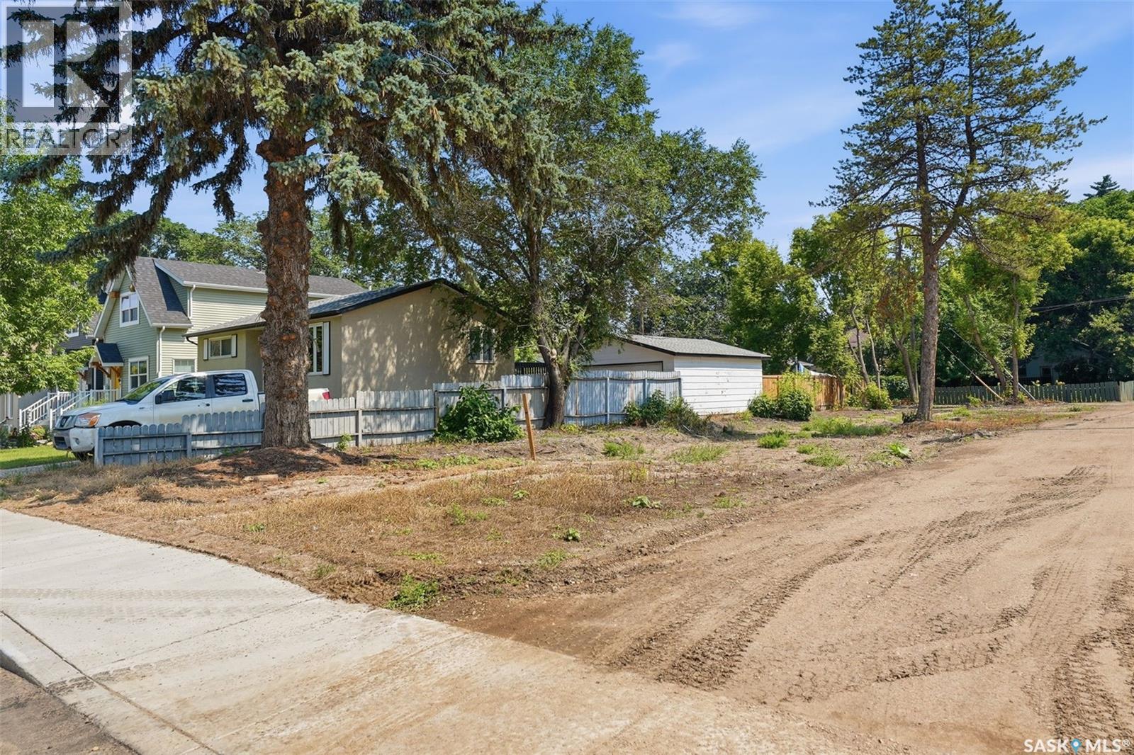 1809 Belfast Avenue, Saskatoon, Saskatchewan  S7M 0L6 - Photo 1 - SK043641