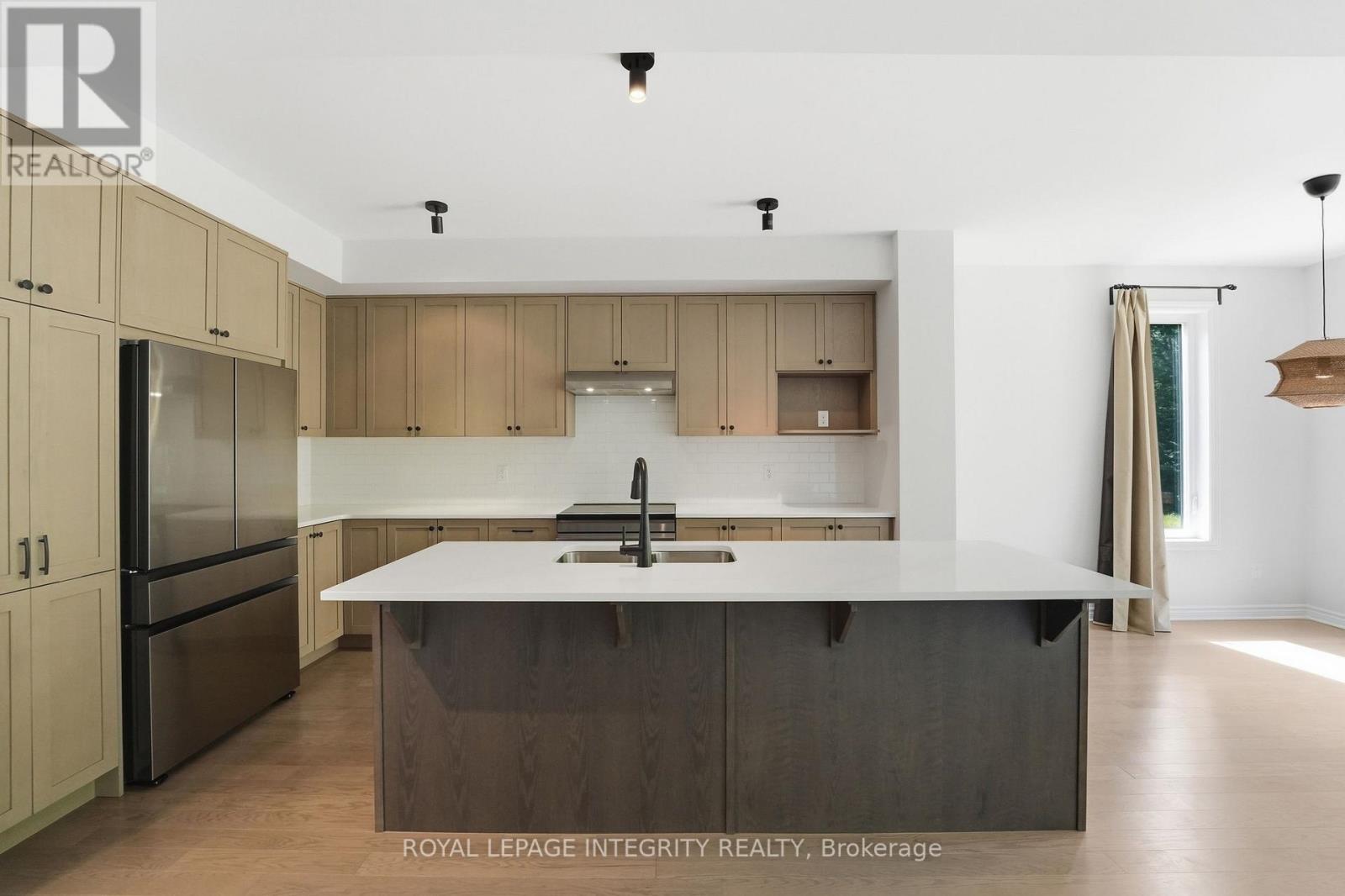 14 Academie Street, Russell, Ontario  K0A 1W0 - Photo 4 - X13604232