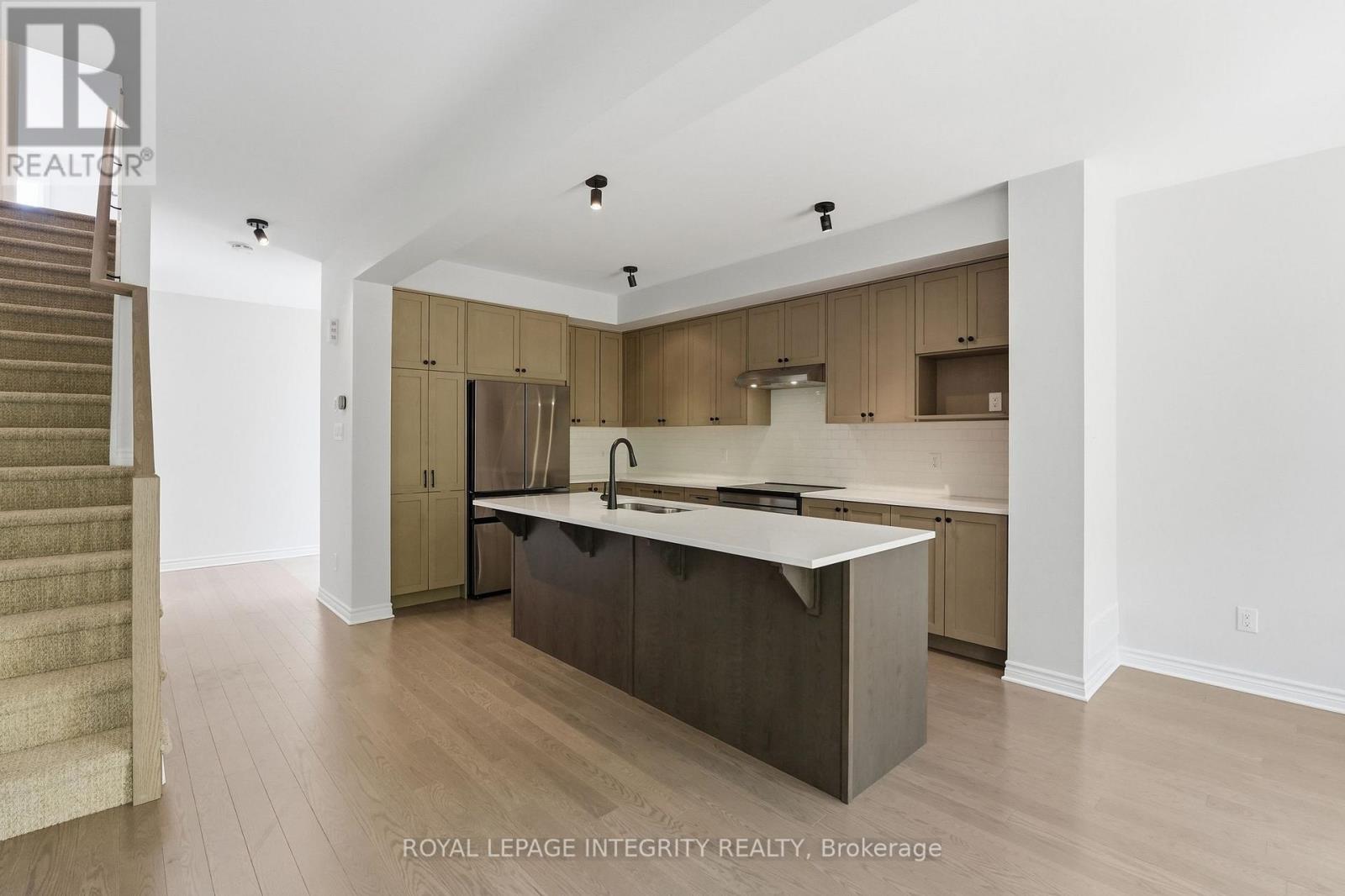 14 Academie Street, Russell, Ontario  K0A 1W0 - Photo 5 - X13604232