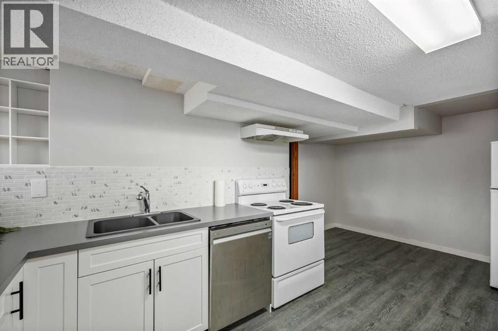 3003 25 Street SW, Calgary, Alberta  T3E 1Y2 - Photo 32 - A2308484