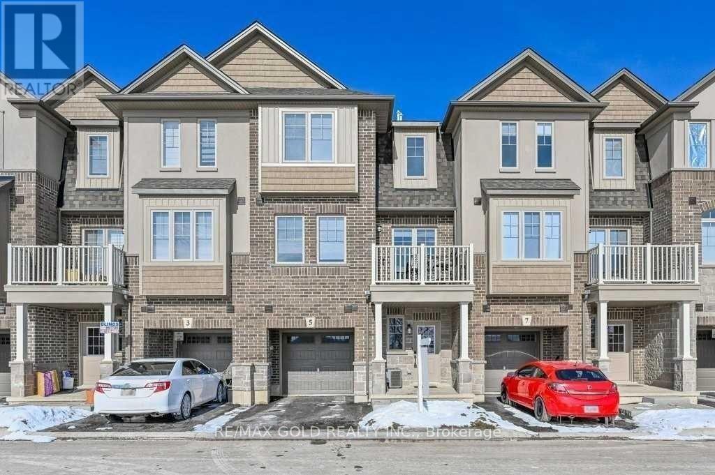 5 PIM LANE, Hamilton (Ancaster)