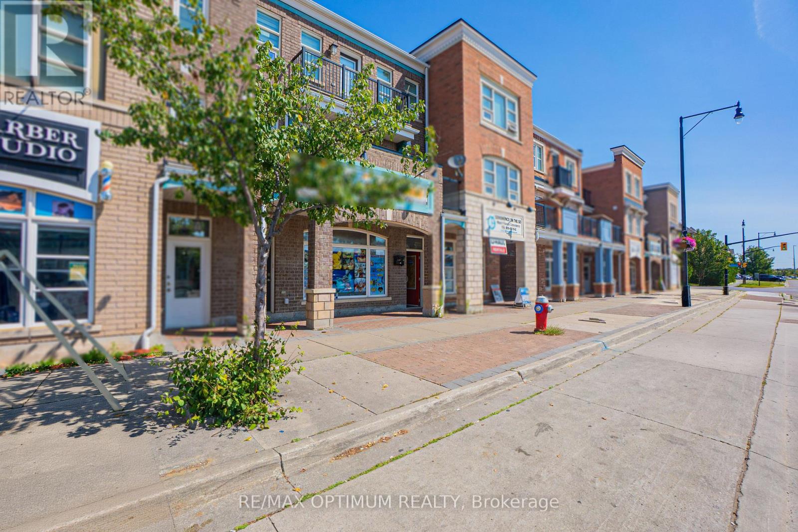 62 Commuter Drive, Brampton, Ontario  L7A 0R3 - Photo 3 - W13604186